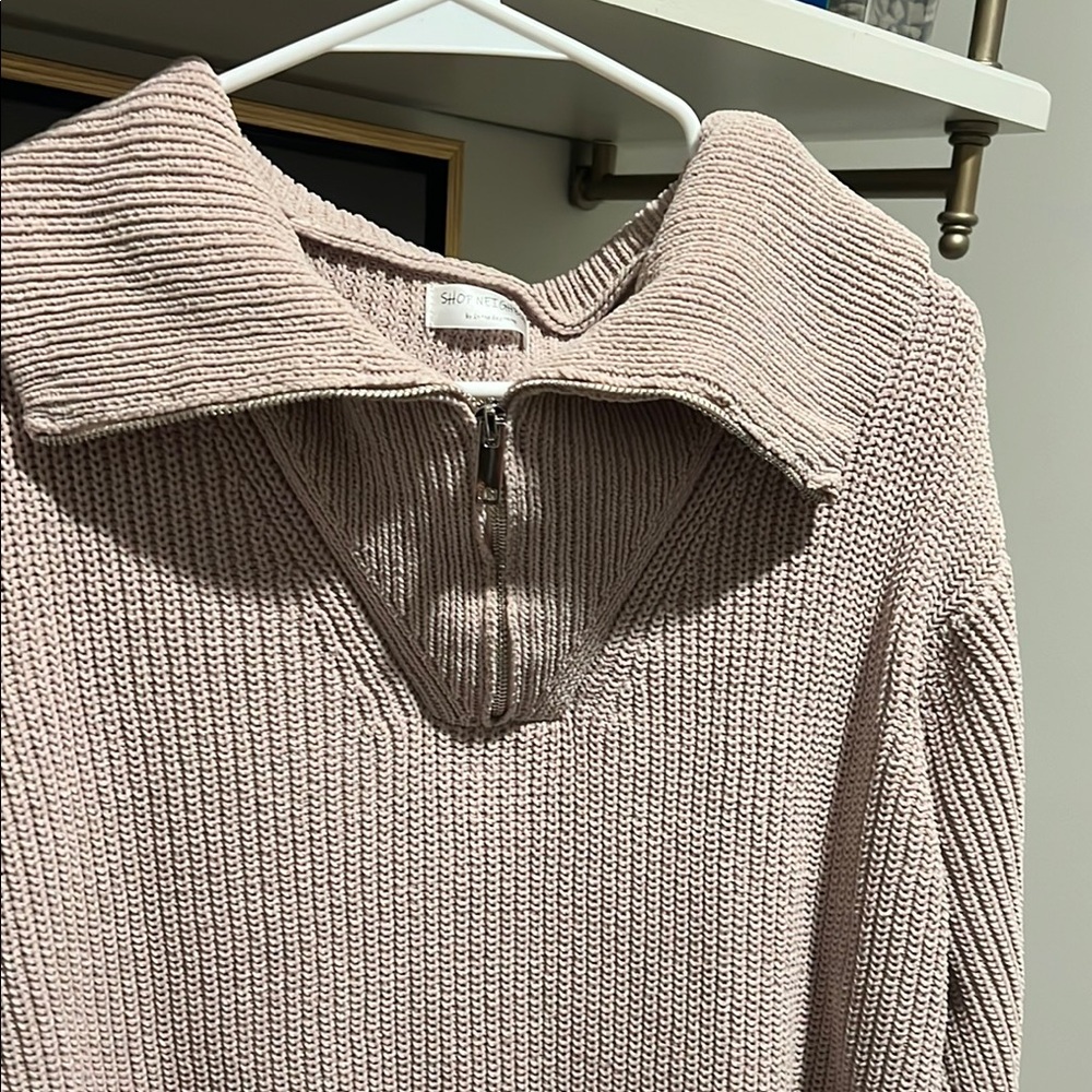 Sophisticated Beige Sweater with Zipper